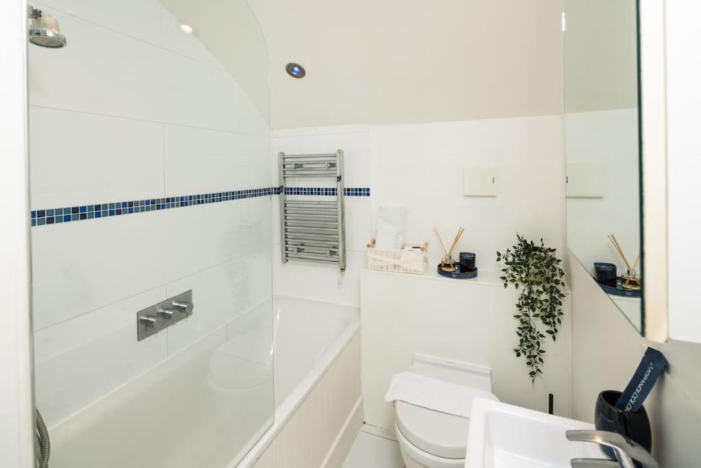 Prime Location Mews! Ferienhaus London